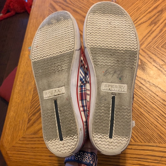 Sperry - Picture 2 of 4